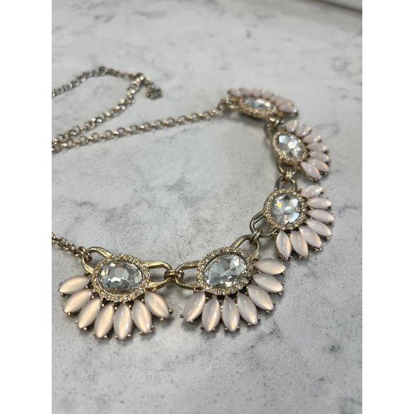 Necklace size os Light pink jewels with opal-ish jewels in the center. - Picture 1 of 2